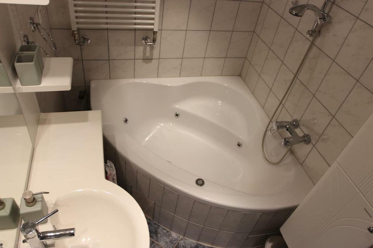 אינסברוק Luxury Apartment Axams מראה חיצוני תמונה